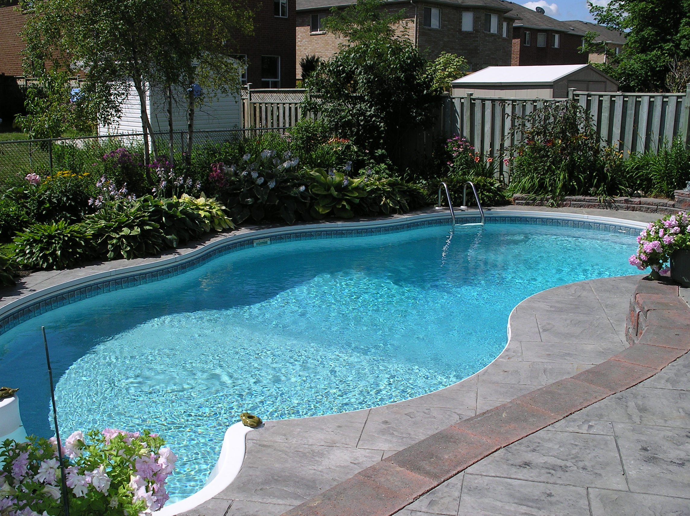 What Are the Rules for Private Swimming Pools in Dubai